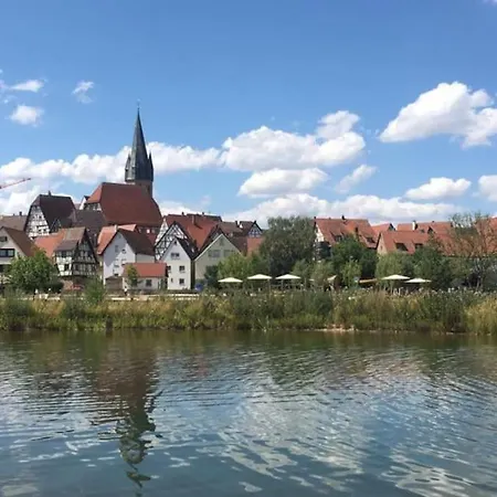 Sonnige Mit Balkon 埃平根