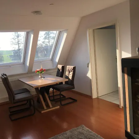 아파트 Sonnige Mit Balkon