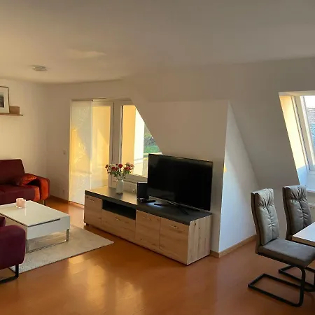 Sonnige Mit Balkon Lägenhet Eppingen