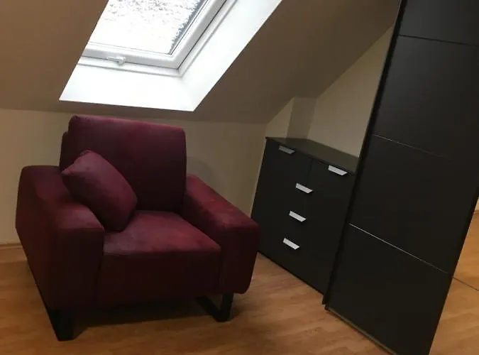 Sonnige Mit Balkon Apartamento *